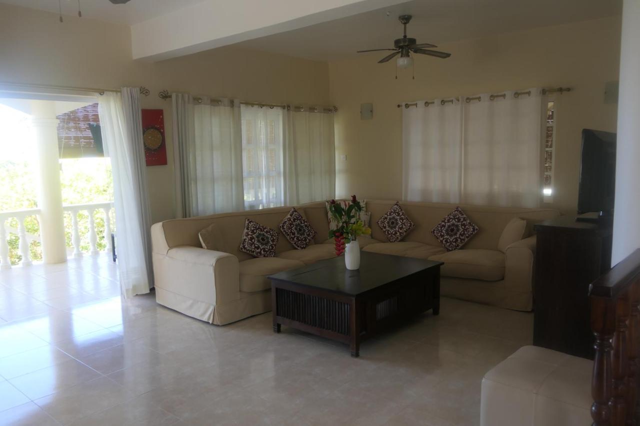 Tropical Garden Self Catering Βίλα Victoria Εξωτερικό φωτογραφία