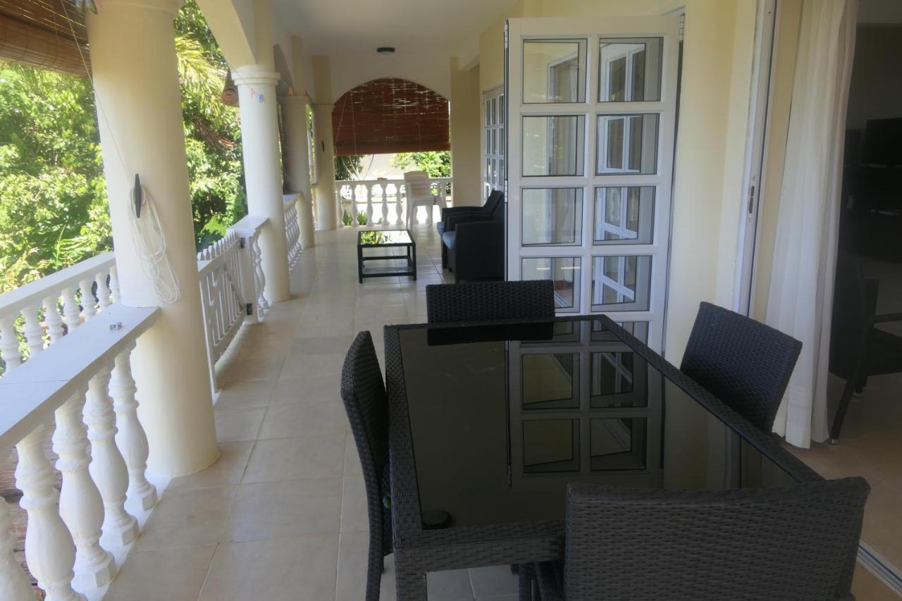 Tropical Garden Self Catering Βίλα Victoria Εξωτερικό φωτογραφία