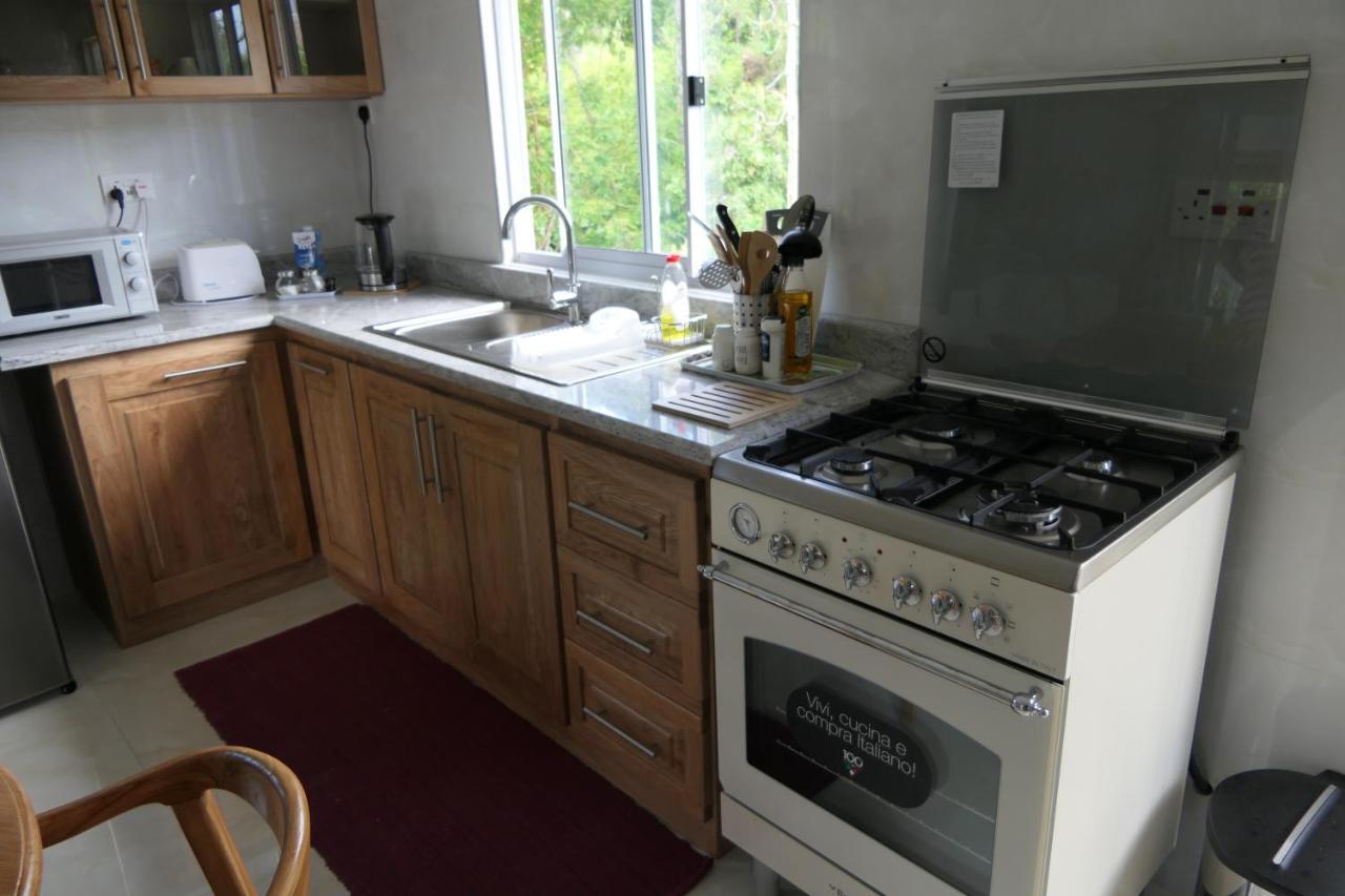 Tropical Garden Self Catering Βίλα Victoria Εξωτερικό φωτογραφία